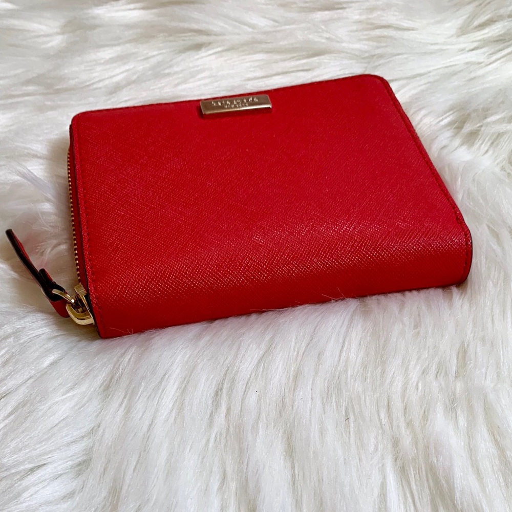 Kate Spade Laurel Way Hot Chili Darci Wallet - Picture 2 of 7